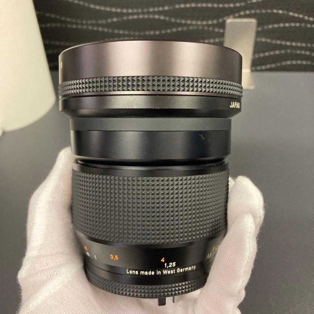 CONTAX 50周年記念モデルCarl Zeiss Planar 1.2/85