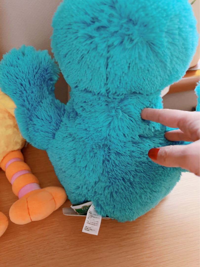 ユニクロ Uniqlo × Kaws セサミストリート ぬいぐるみ新品