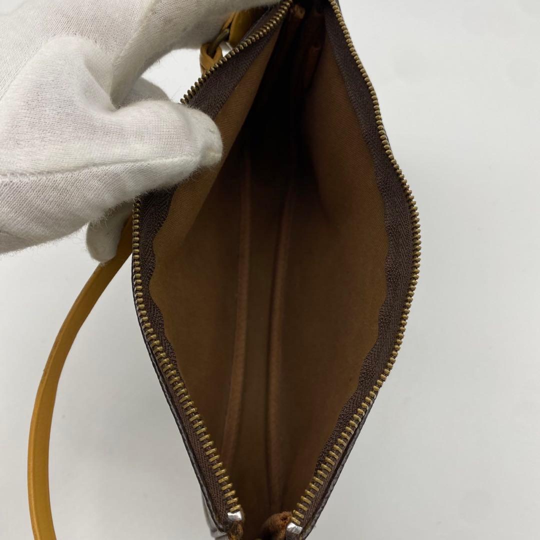 VUITTON　アクセサリーポーチ　アクセソワール　モノグラム　コスメ　化粧