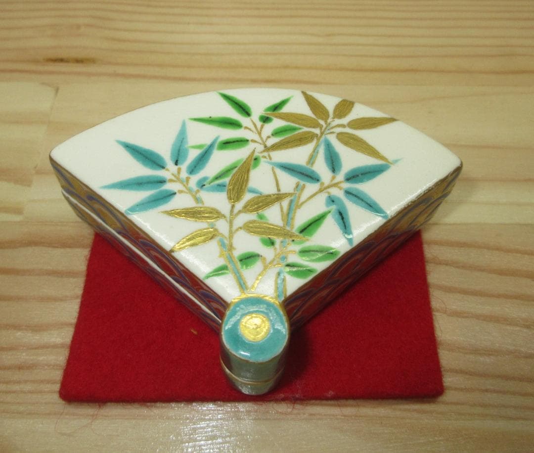 送料込【逢絢亭・新品】茶道具 香合 京焼 扇面香合 竹の図 手塚石雲 共箱入り