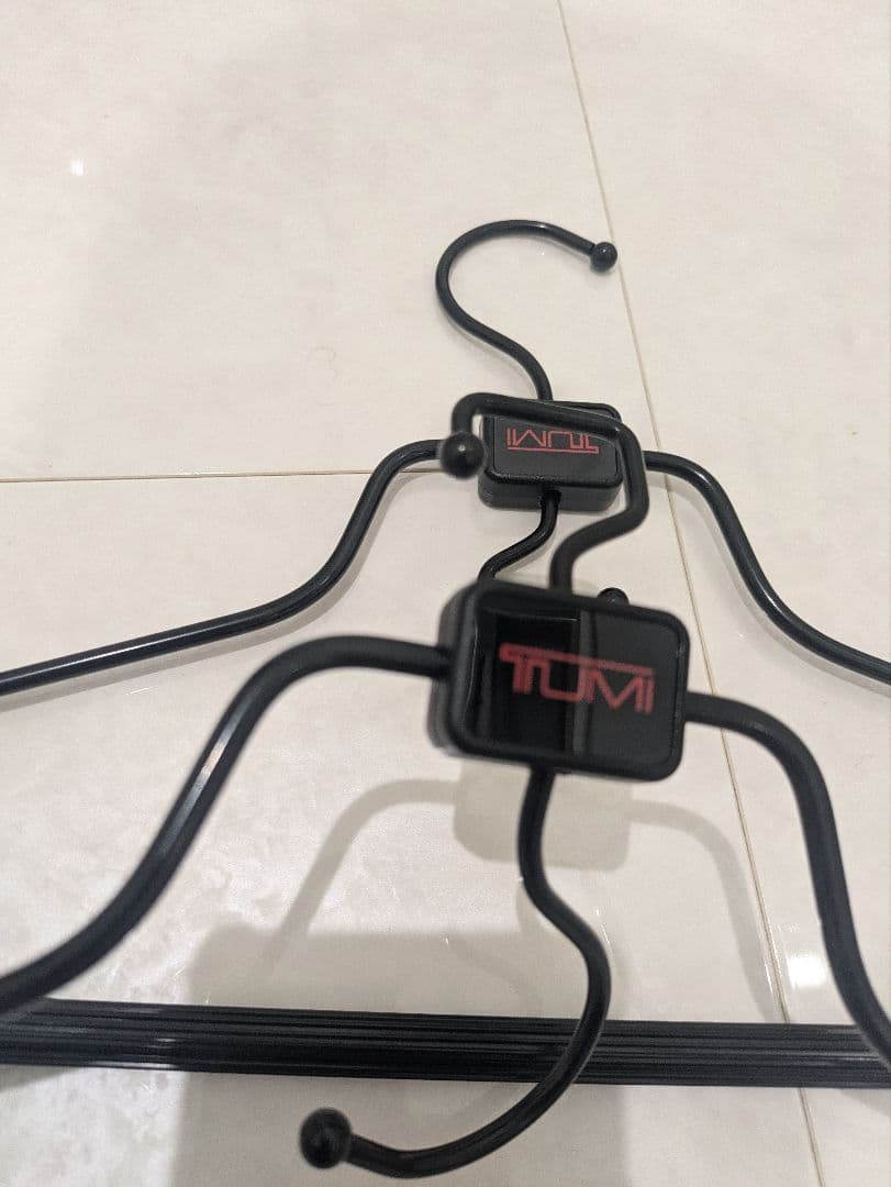 美品【TUMI】トゥミ　旅行用品（ハンガーセット＆トラベルポーチセット）