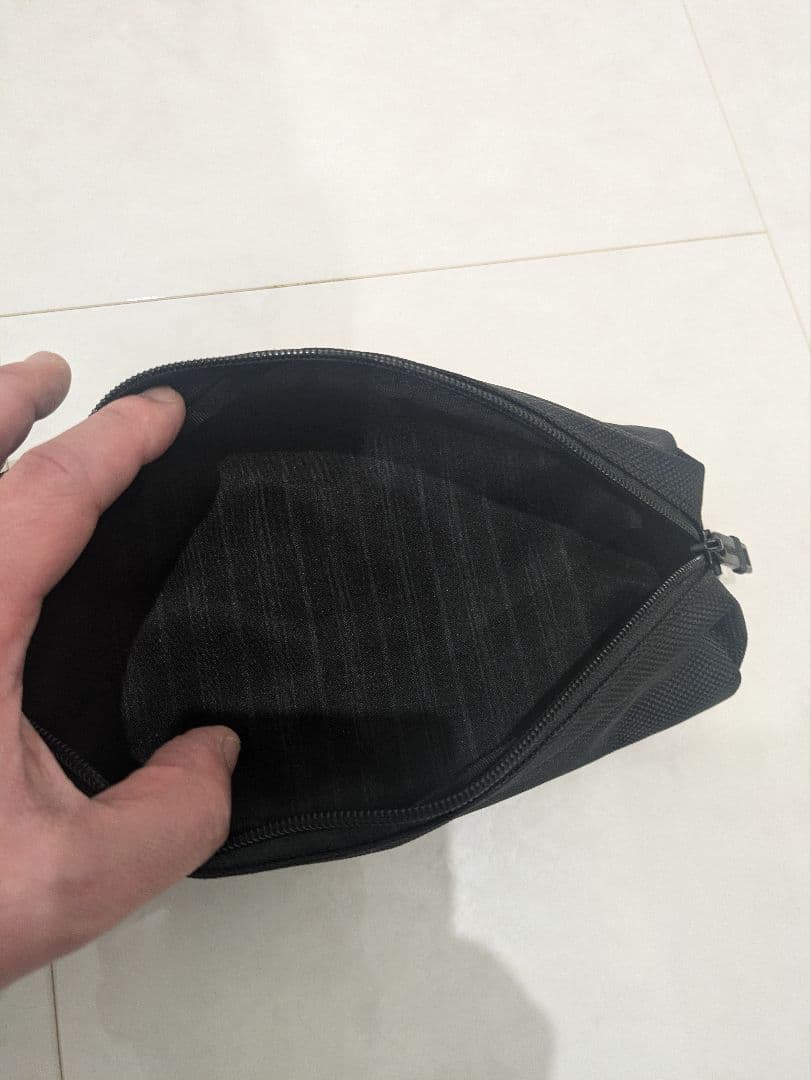 美品【TUMI】トゥミ　旅行用品（ハンガーセット＆トラベルポーチセット）