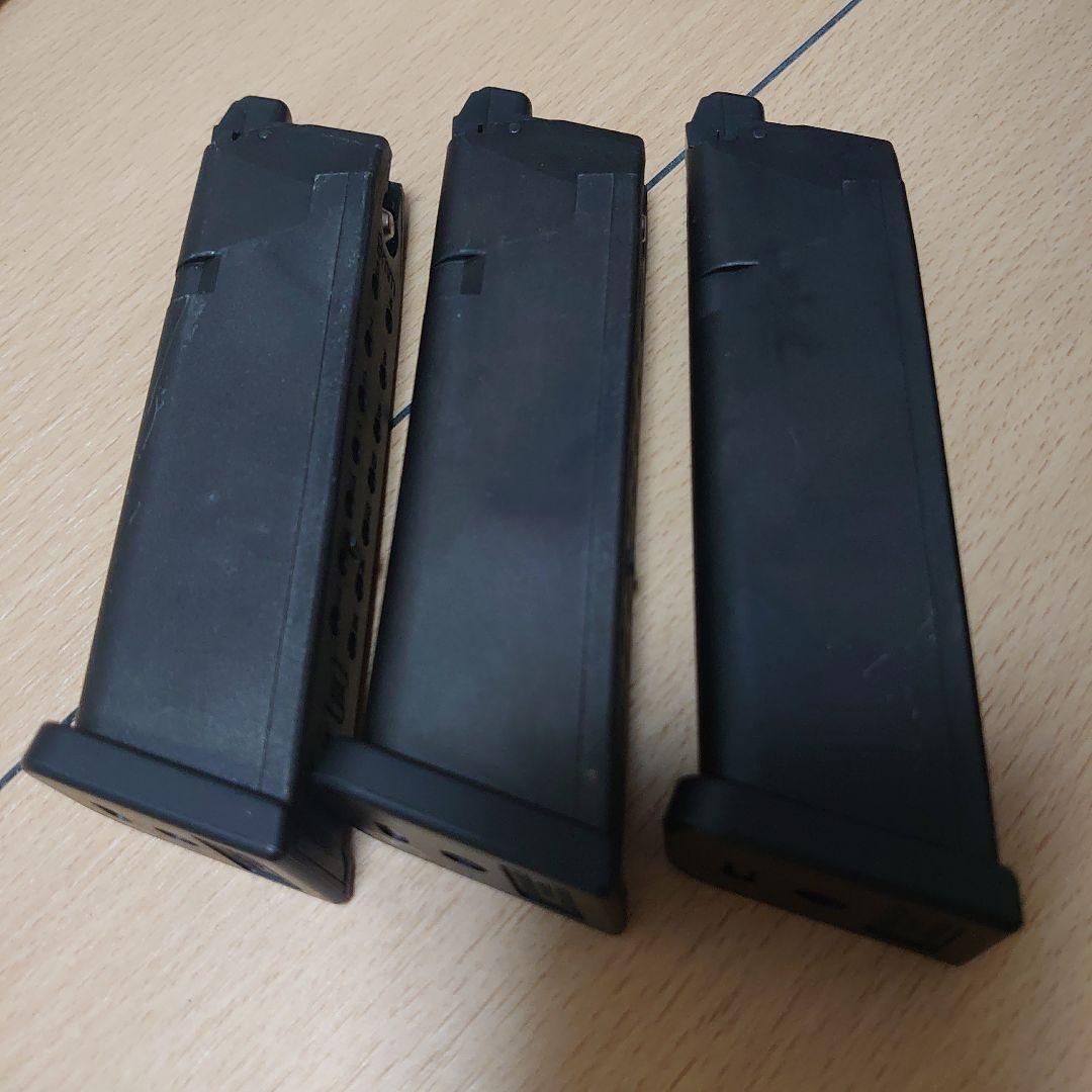 東京マルイ グロック17Gen4 ガスブローバック(スペアマガジン×2)