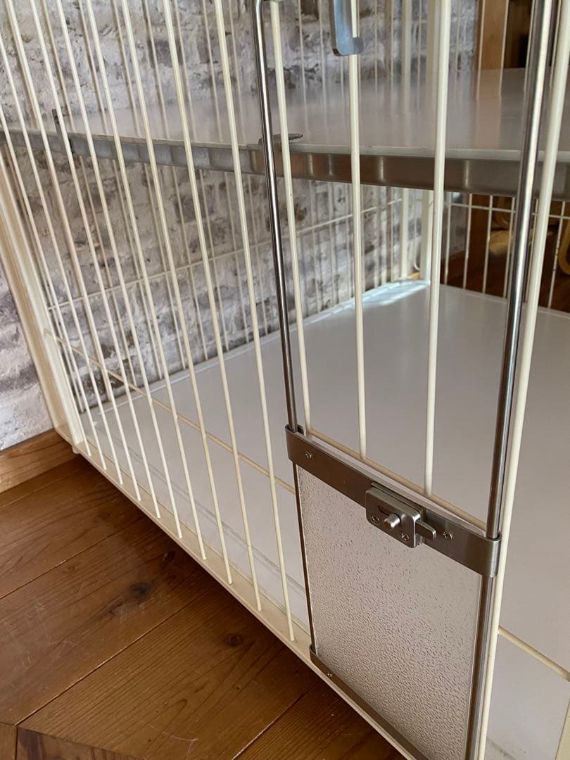 日本製　ペットケージ 透明扉付き