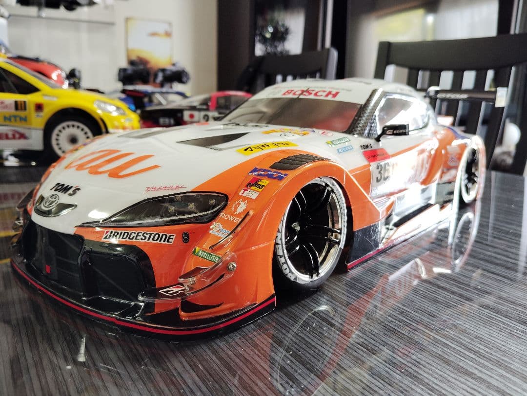 タミヤau TOMS GR Supra 完成ボディ