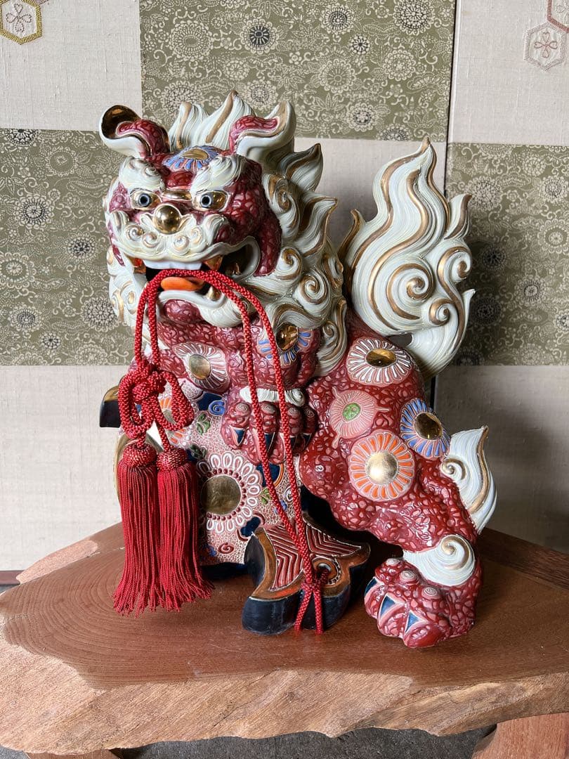 九谷焼　小槌乗り獅子 獅子 縁起物 置物 陶器 金彩 狛犬 魔除け 陶器
