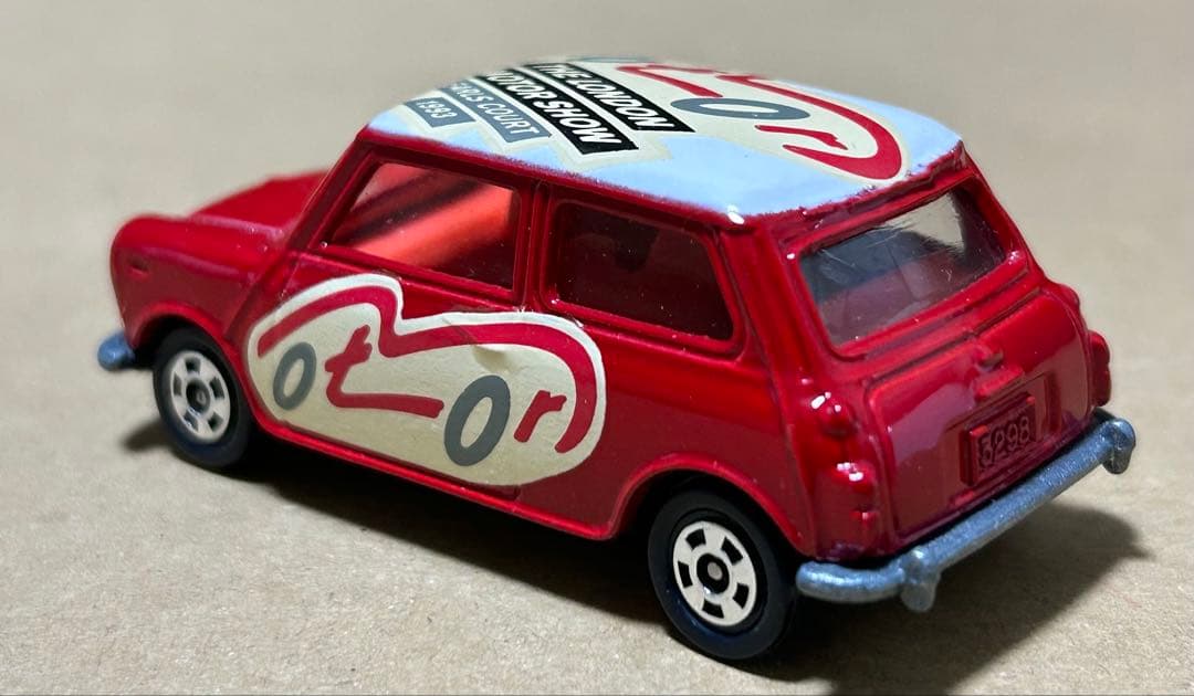 トミカ ミニクーパー トラフィック ロンドンモーターショー 赤