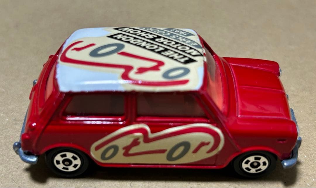 トミカ ミニクーパー トラフィック ロンドンモーターショー 赤