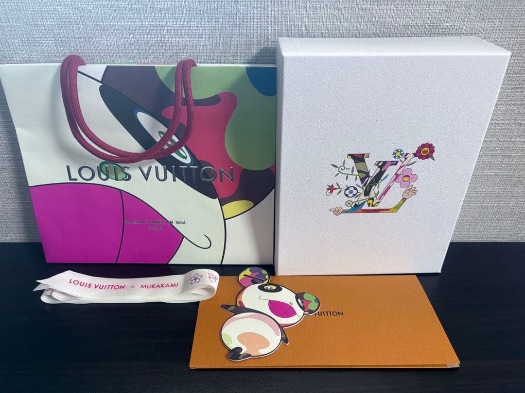 LV 村上隆コラボ VIP限定トレカ　カード無　ルイヴィトン