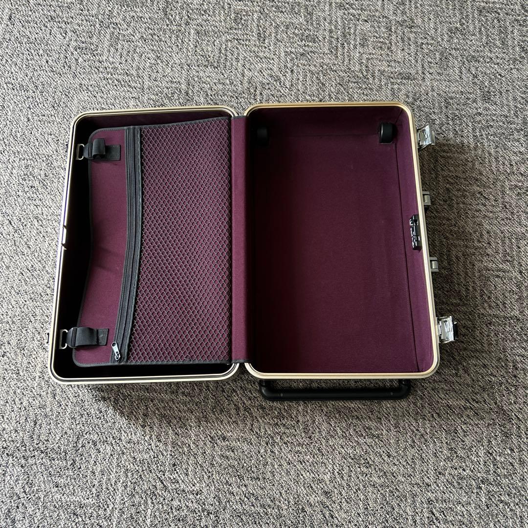 専用 Zero Halliburton ゼロハリバートン ゼローラー