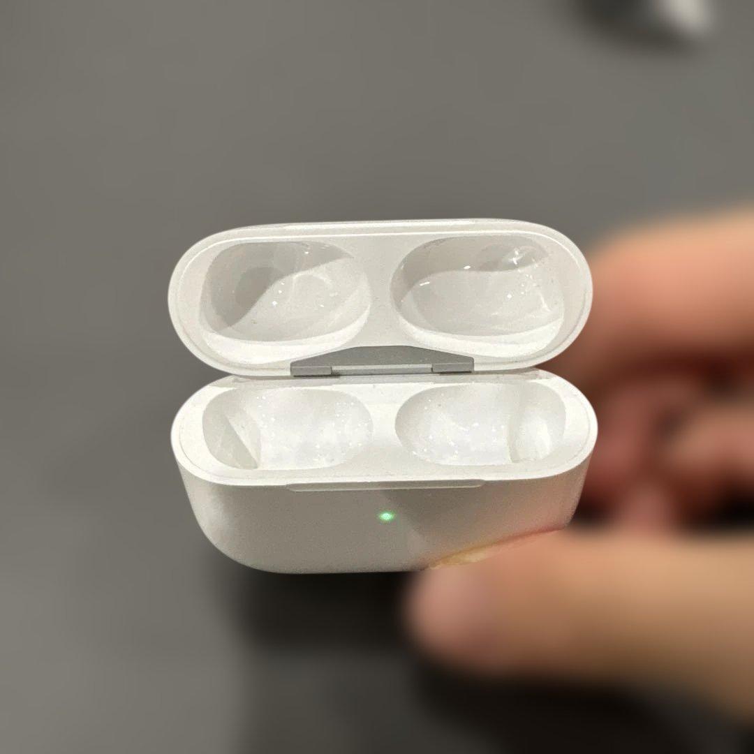 美品　AirPods Pro 第二世代　タイプC 中古品　③