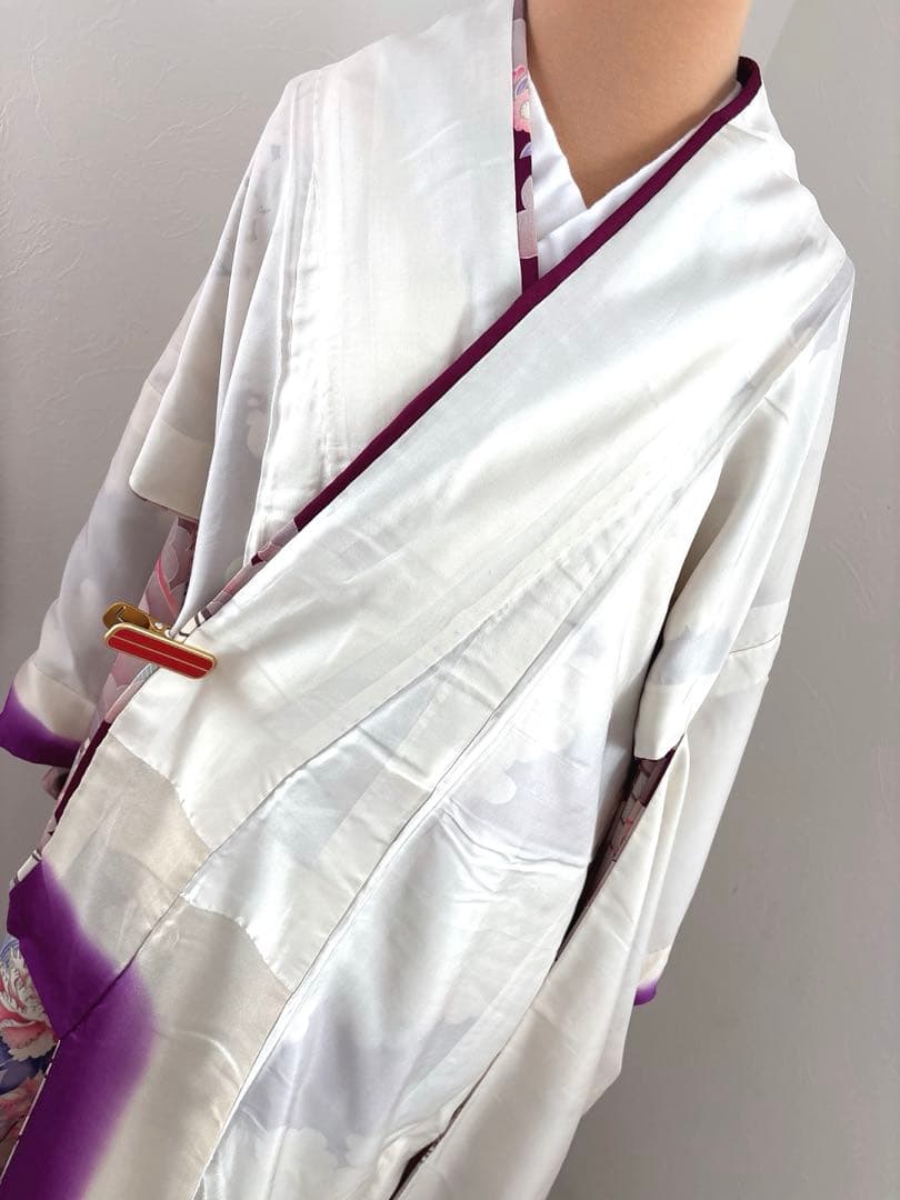 正絹振袖フルセット　豪華　銀彩　袋帯刺繍　紫色とピンク色　牡丹成人式