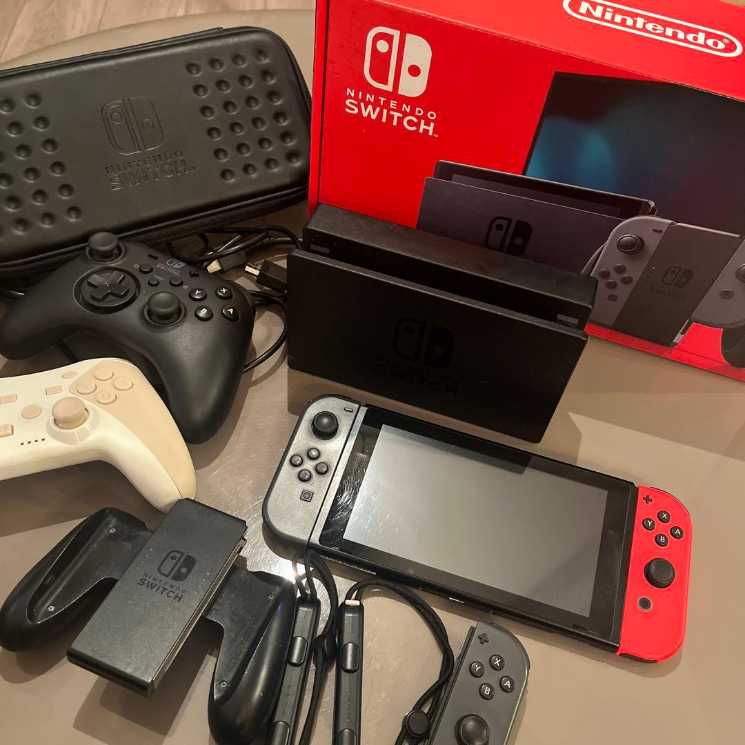 Nintendo Switch 本体とコントローラー等多数