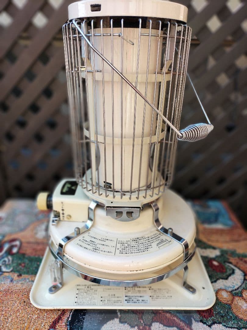 アラジンストーブ メンテナンス済み。純正芯交換済。取説付きです。ベージュｃ