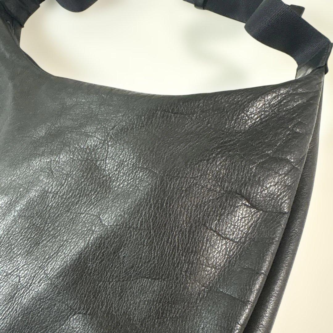 超美品ラシット今期A4入るソフトレザーラウンドビッグショルダーバッグ金具シルバー