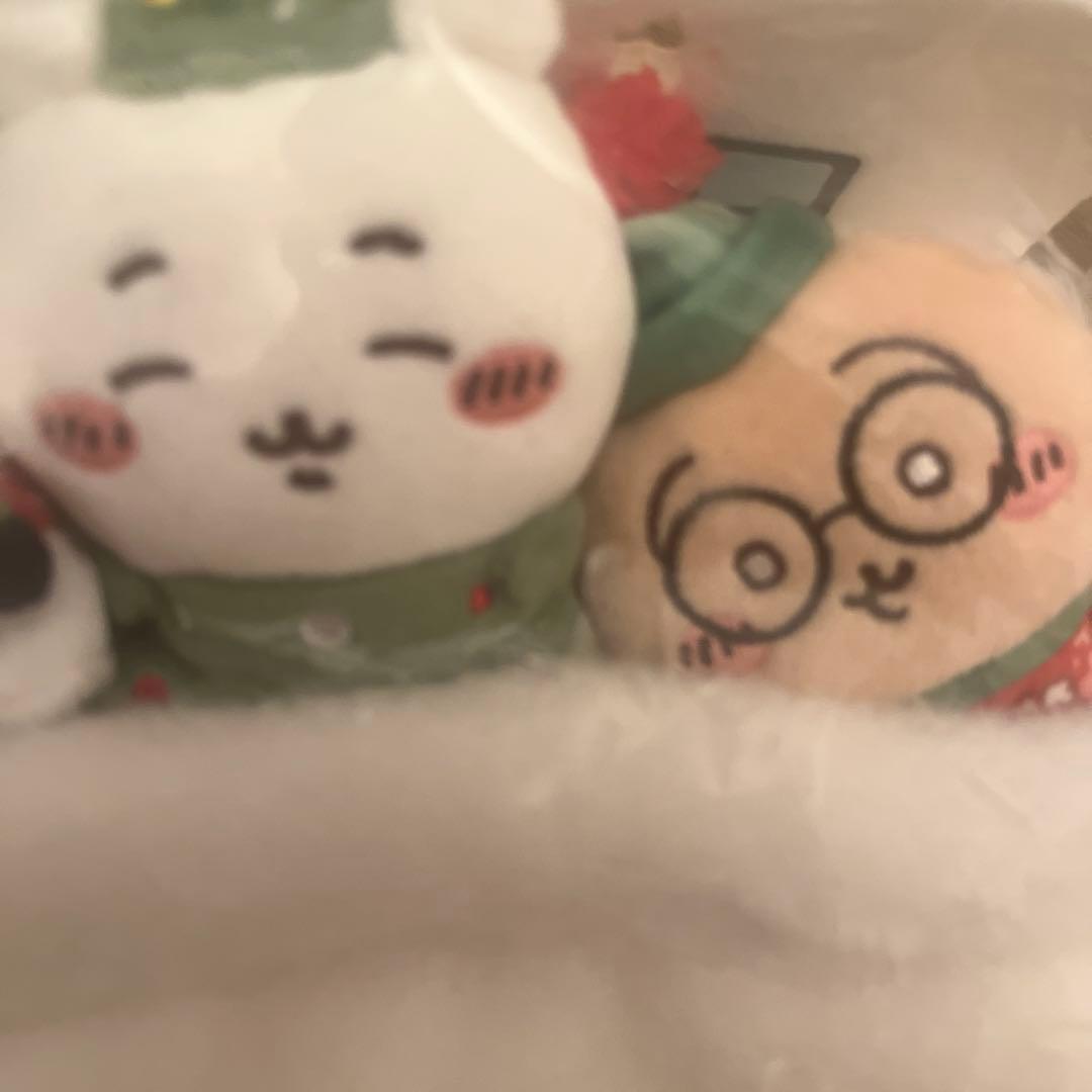 ちいかわ　ハッピーホリデーなおやすみベッドと繋がるマスコットセット