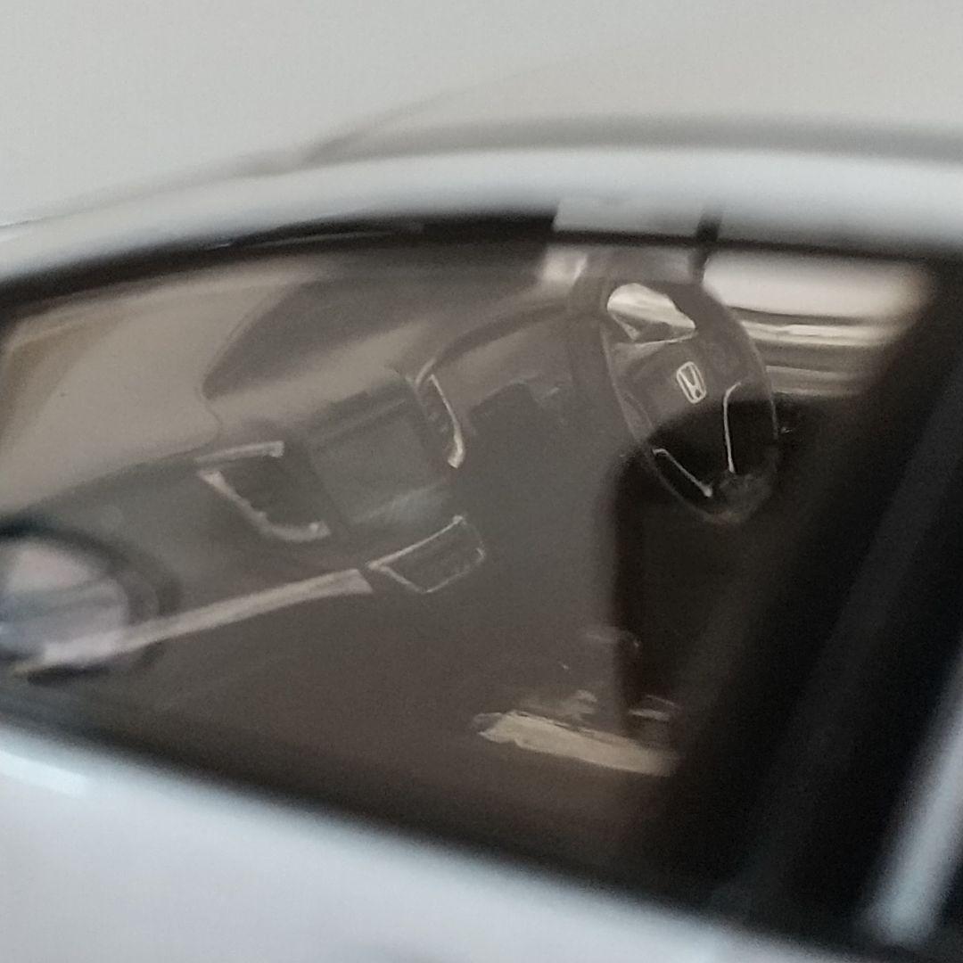 ホンダ ジェイド ダイキャストカー ホワイト ケース付き