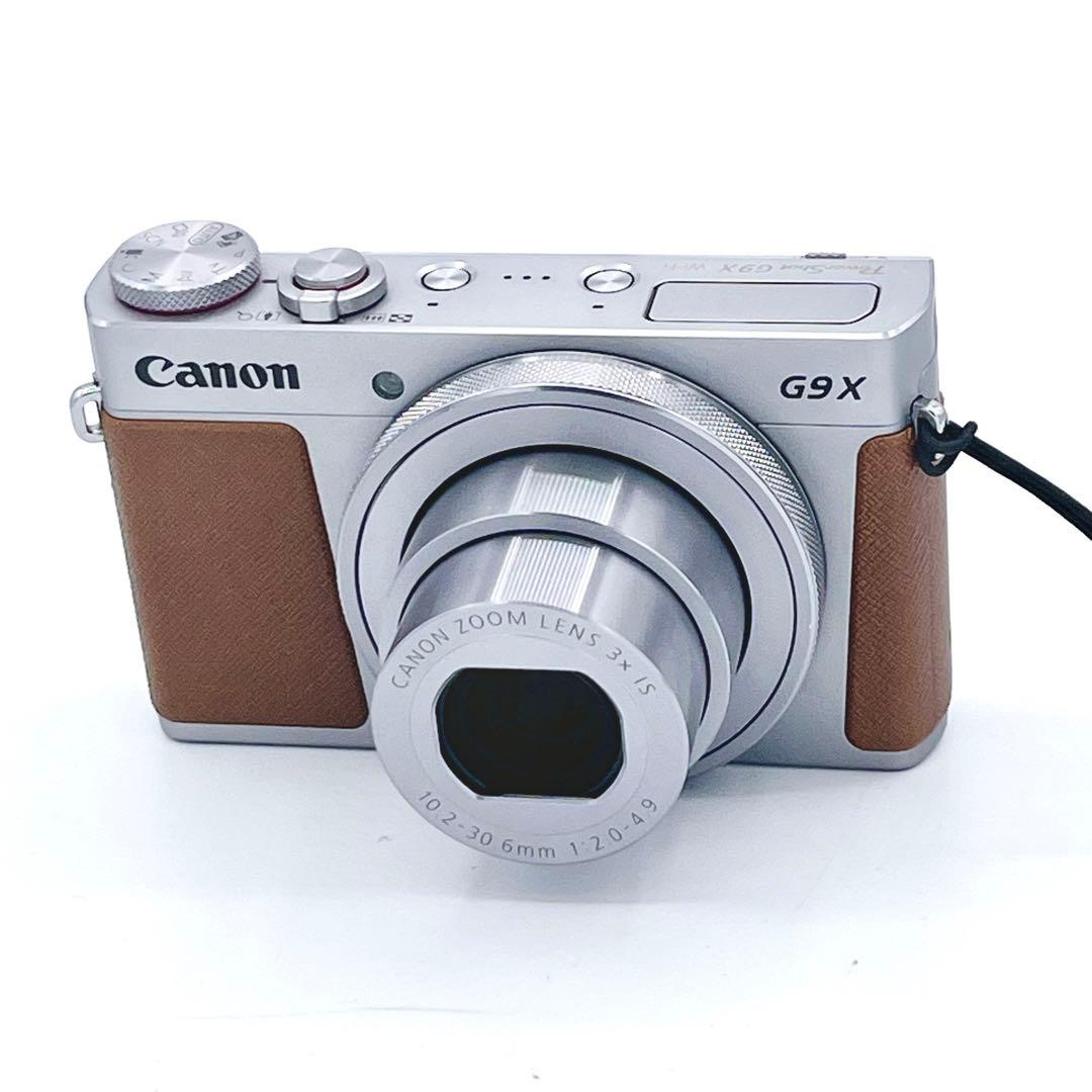 Canon PowerShot G9 X Mark II 本体と充電器