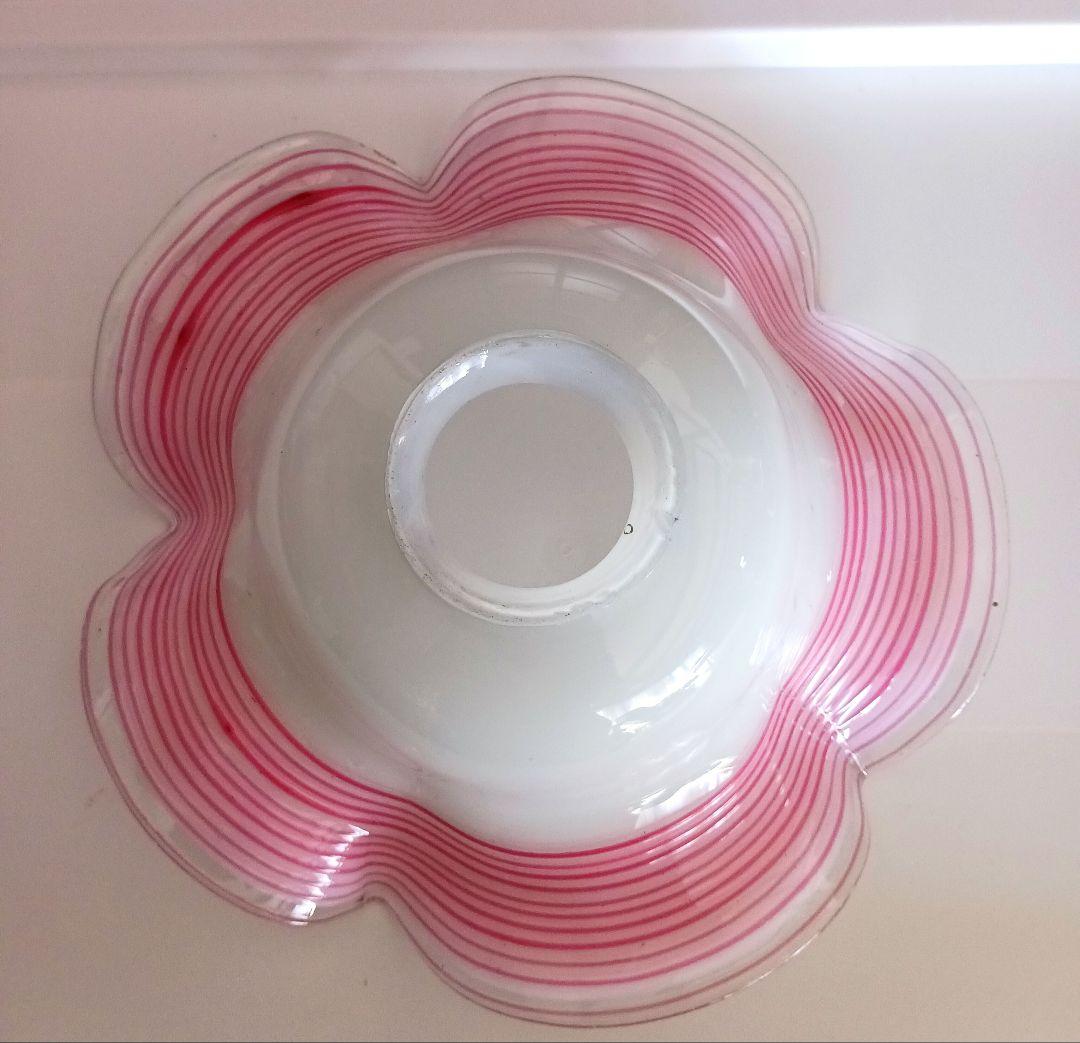 【しおっちゃん】 大正ガラス　ランプシェード