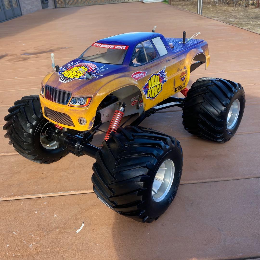 京商モンスタートラック4WDマッドフォースRCエンジン