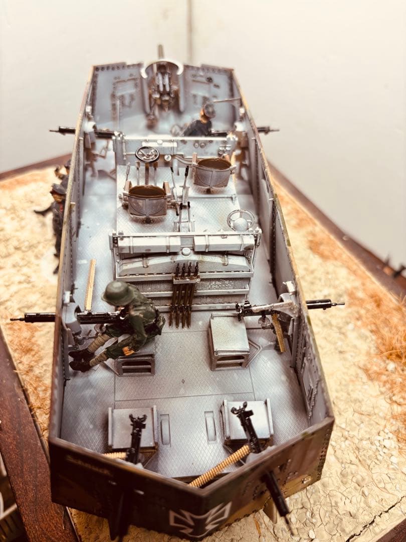 WWI ドイツ帝国陸軍戦車 A7V1/35スケールモデル