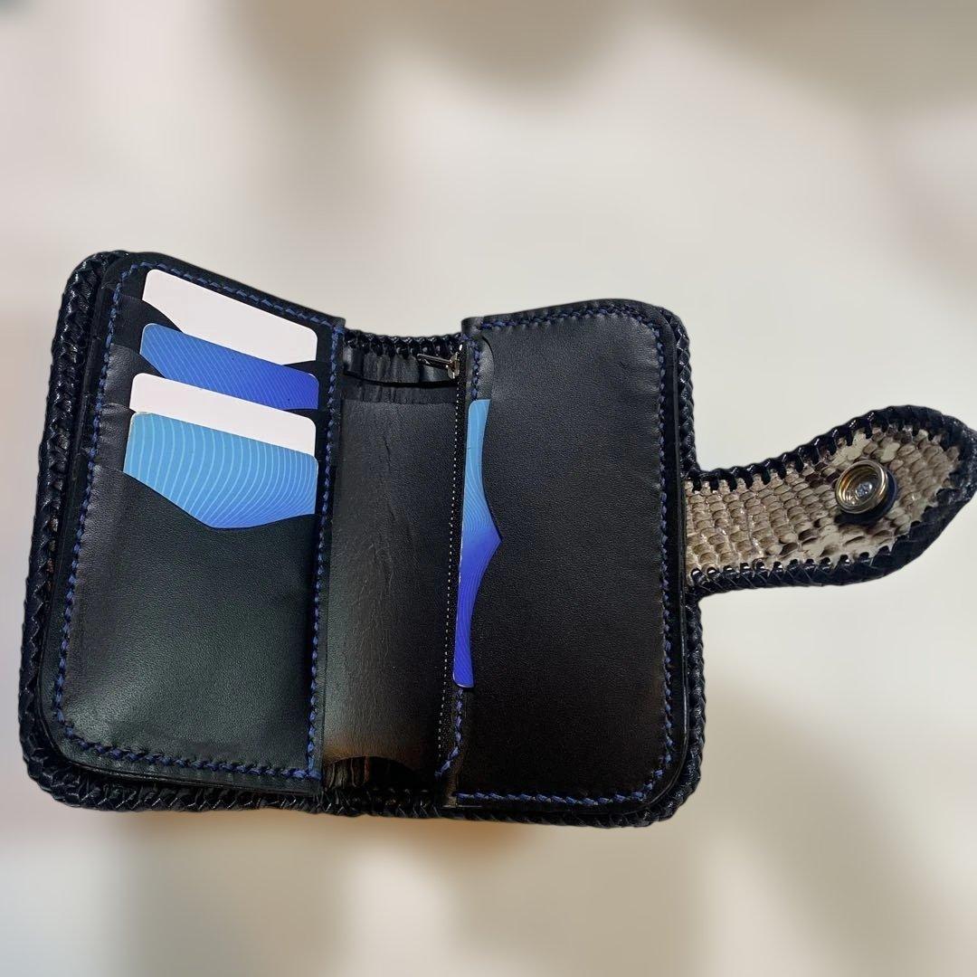 ハンドメイドレザークラフトダイヤモンドパイソンミドルウォレット牛レース編紺色