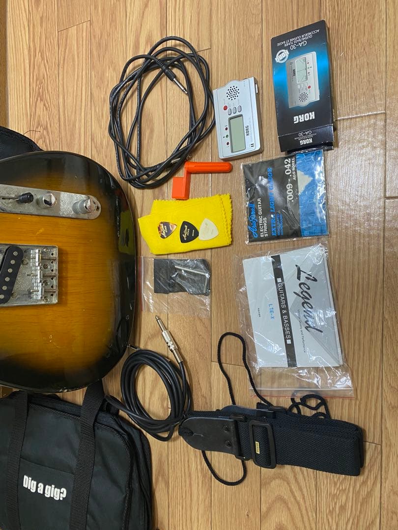 エレキギター サンバーストカラー 付属品付き