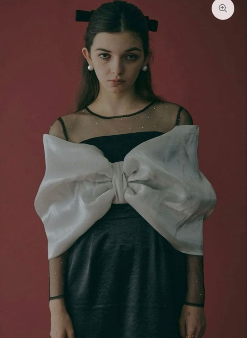 エクミール　RIBBON TIGHT DRESS