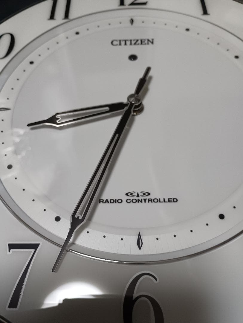 シチズン壁掛け電波時計 14M851