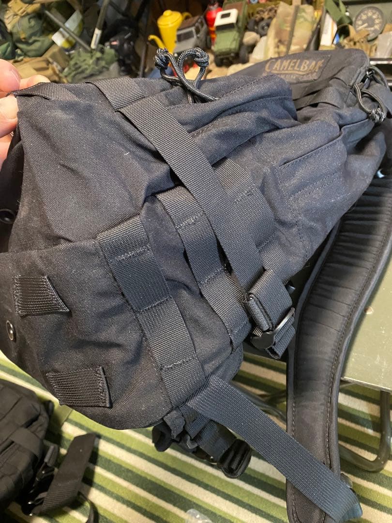 米軍　 CAMELBAK ブラックバックパック ハイドレーション付き