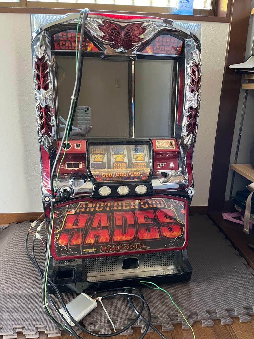 ANOTHER GOD HADES スロットマシン