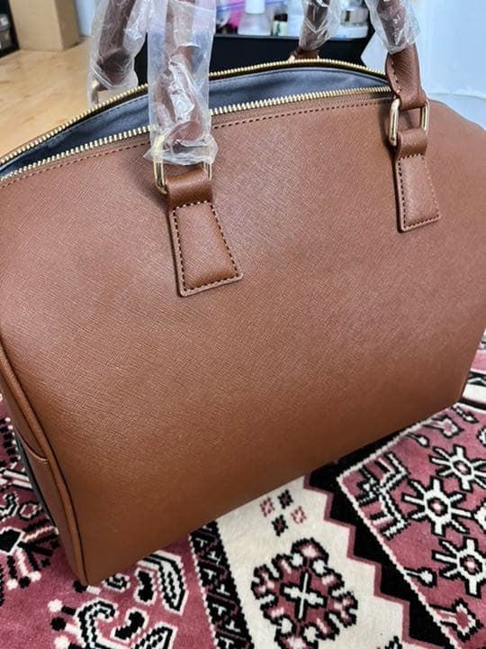 BTS 防弾少年団 V プロデュース mute Boston bag