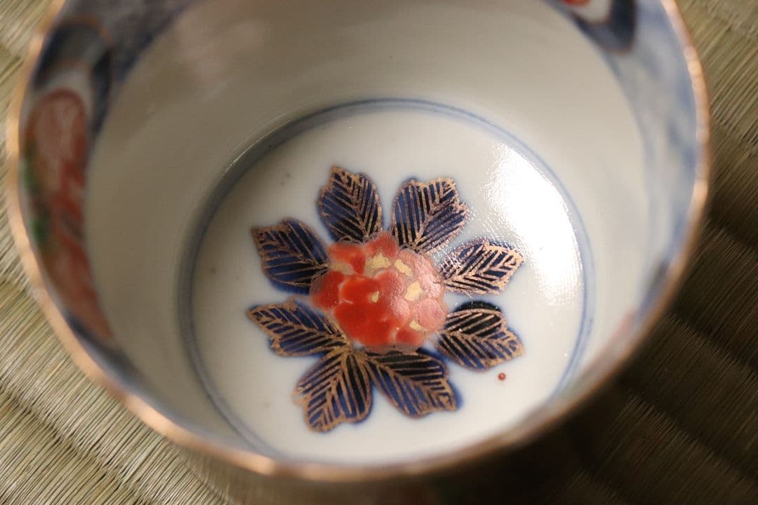 【CM56】古伊万里 色絵 小鉢 向付 八客 人物 青海波 唐草 牡丹 錦手