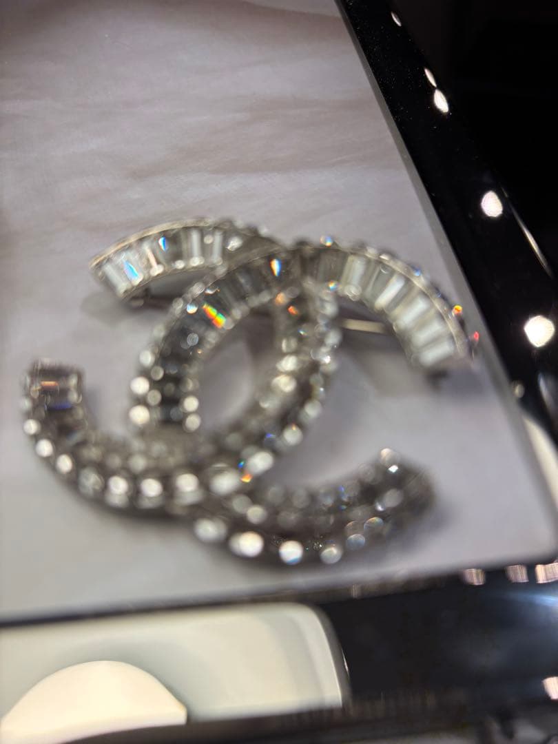 【美品】CHANEL ダブルCロゴ ブローチ シルバー