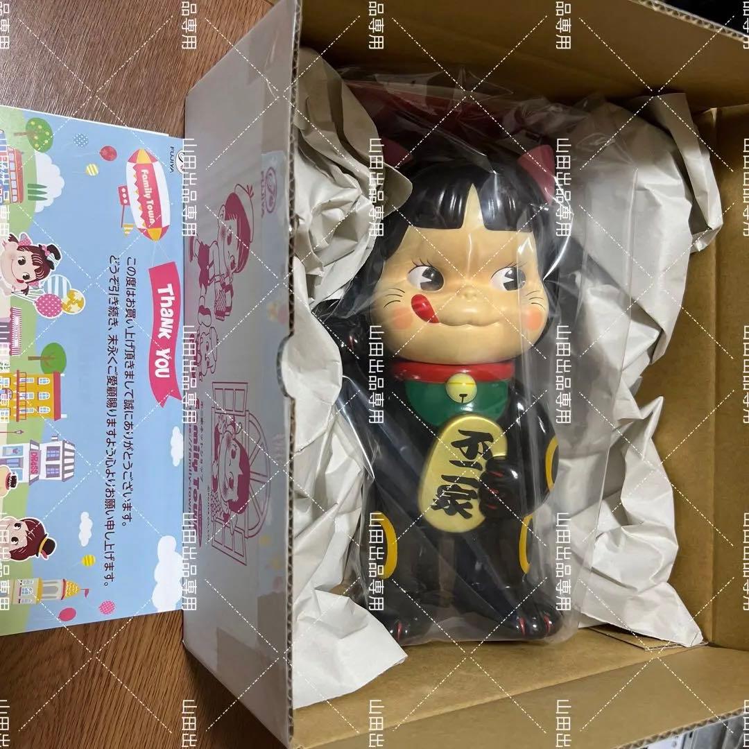 不二家 ソフビコレクション　招き猫 ペコちゃん 黒