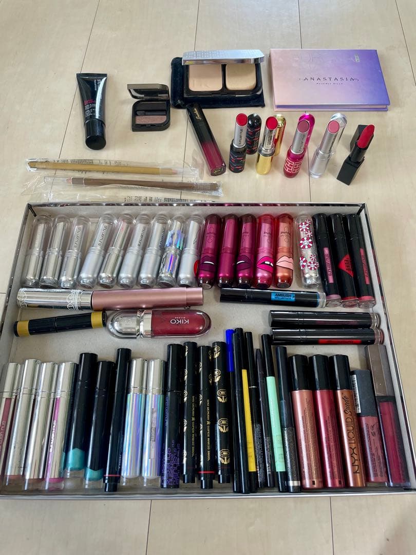 人気ブランドコスメまとめ売り 限定品含む