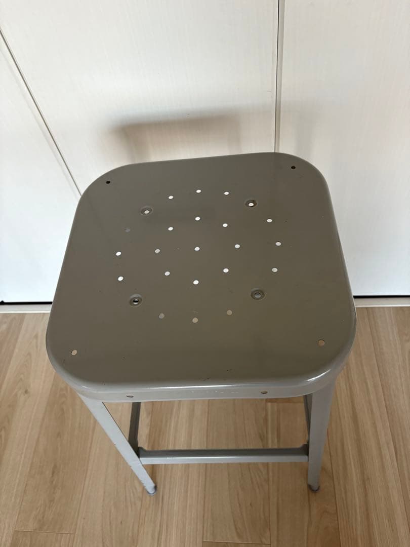 パシフィックファニチャーサービス LYON リオン FACTORYSTOOL