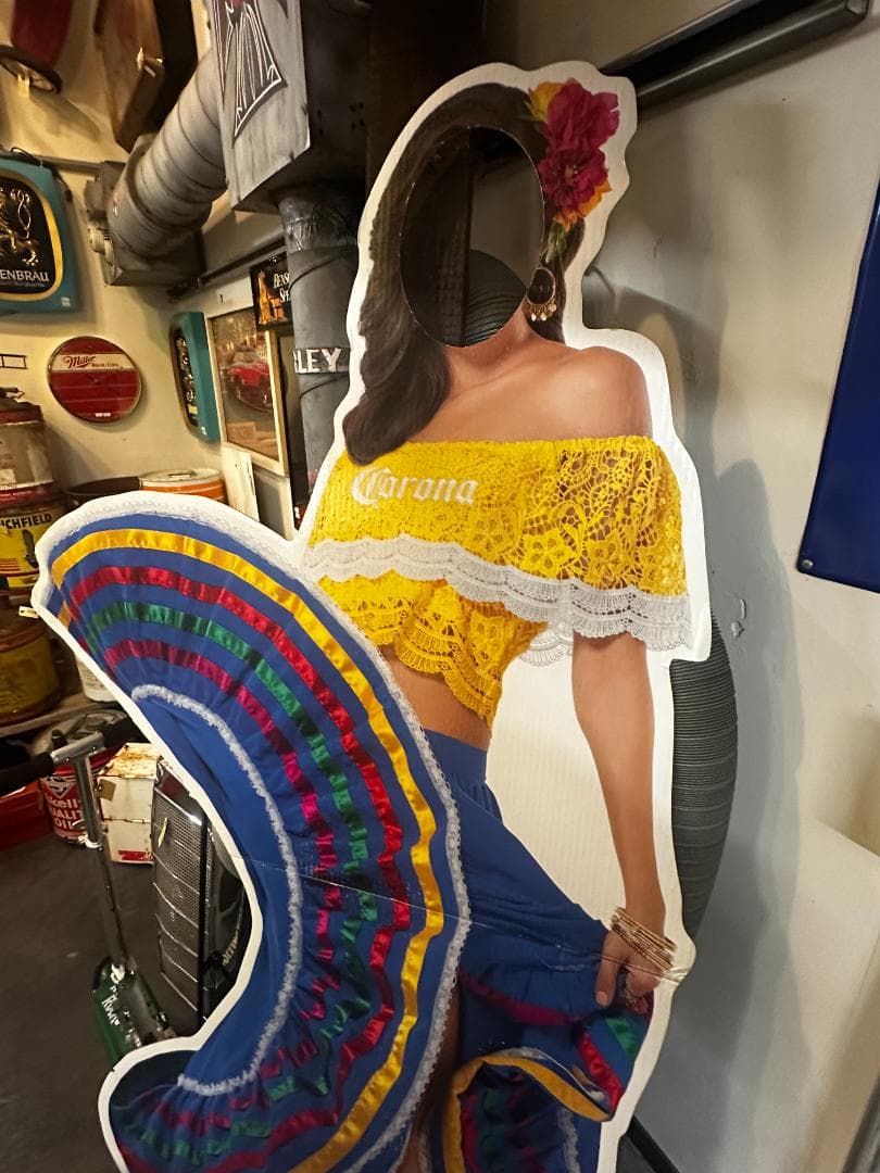 Coronaビール顔はめパネル　女性Ver