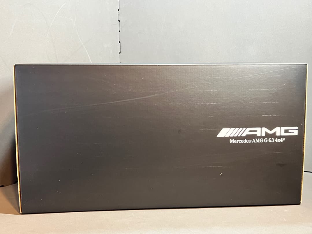 【希少】Mercedes-AMG G 63 4x4² W463(1:12)