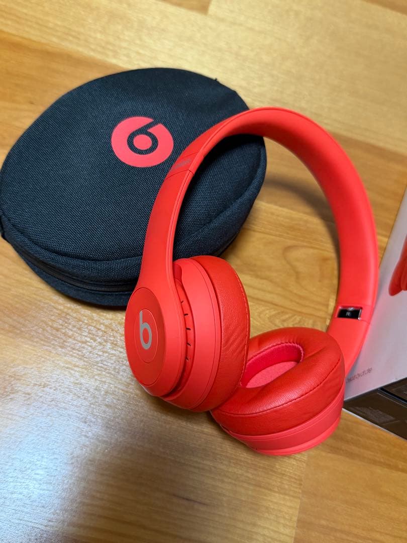 beats solo3 wireless レッド