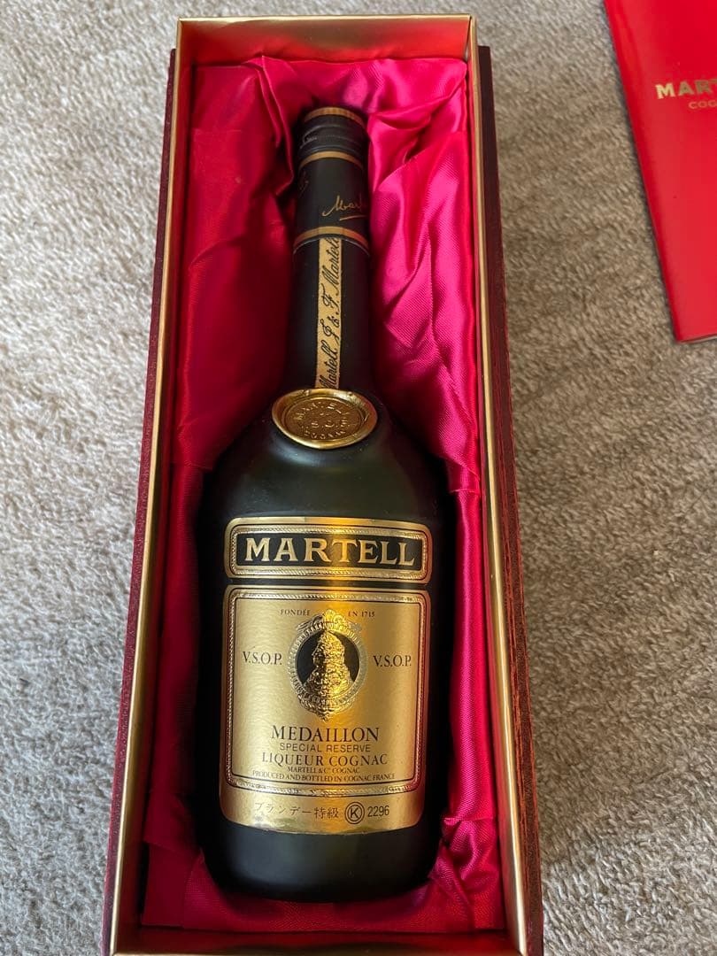 マーテル　メダリオン　VSOP ブランデー　箱.冊子付き　コニャック