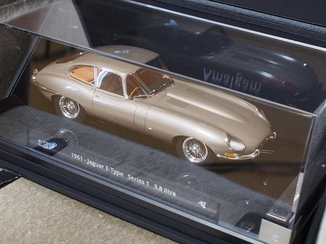 1/18 アマルガム Amalgam : ジャガー JAGUAR E-type