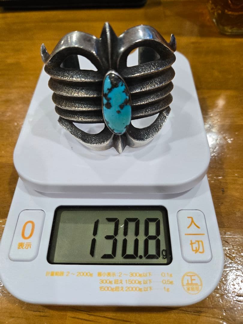 ♦ナバホ族♦ケビンヤジー　トゥファーキャストバングル