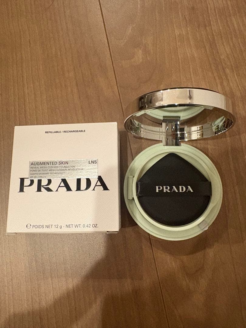 PRADA リヴィール　メッシュ　クッションファンデーション LN5