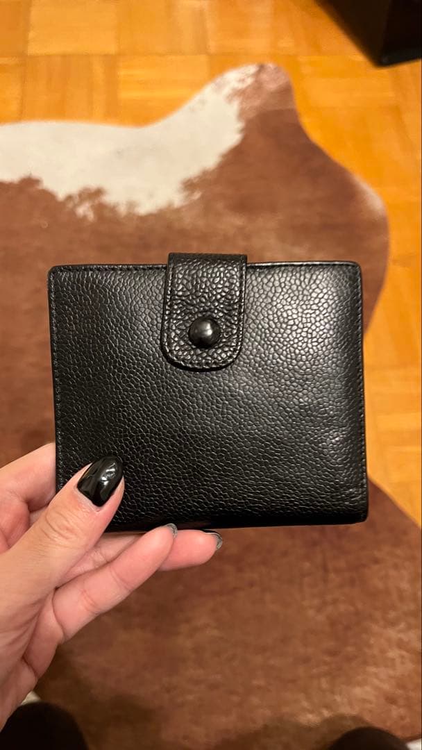 し*く様 CHANEL キャビアスキン 二つ折り財布