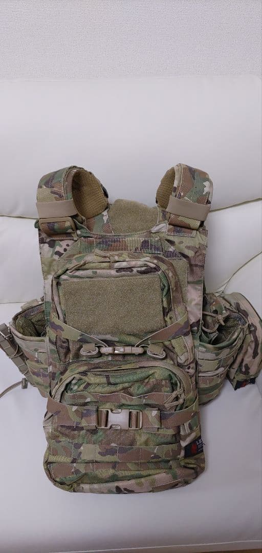 【実物】LBT-6094A-QRC-V2 マルチカム プレートキャリア ポーチ