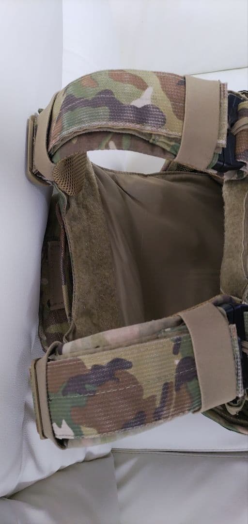 【実物】LBT-6094A-QRC-V2 マルチカム プレートキャリア ポーチ