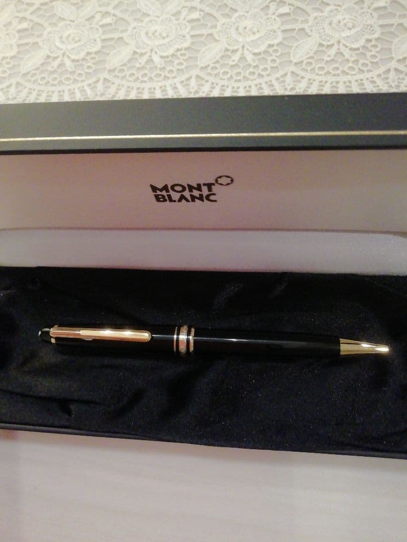 MONT BLANC ボールペン２本　シャープペンシル1本　ケースの4点セット