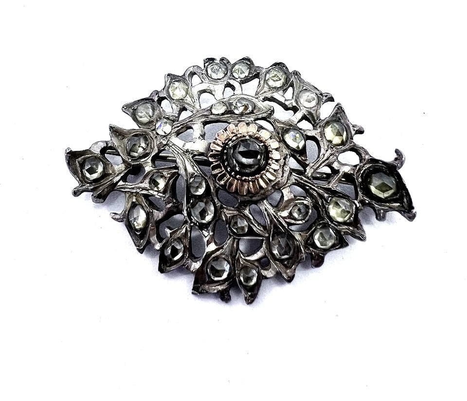 木の葉の形のブローチ①　水晶　ローズカット　ジョージアン