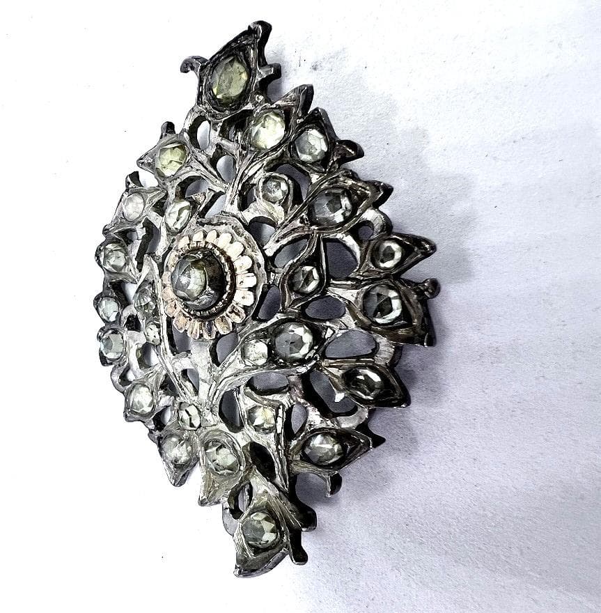 木の葉の形のブローチ①　水晶　ローズカット　ジョージアン